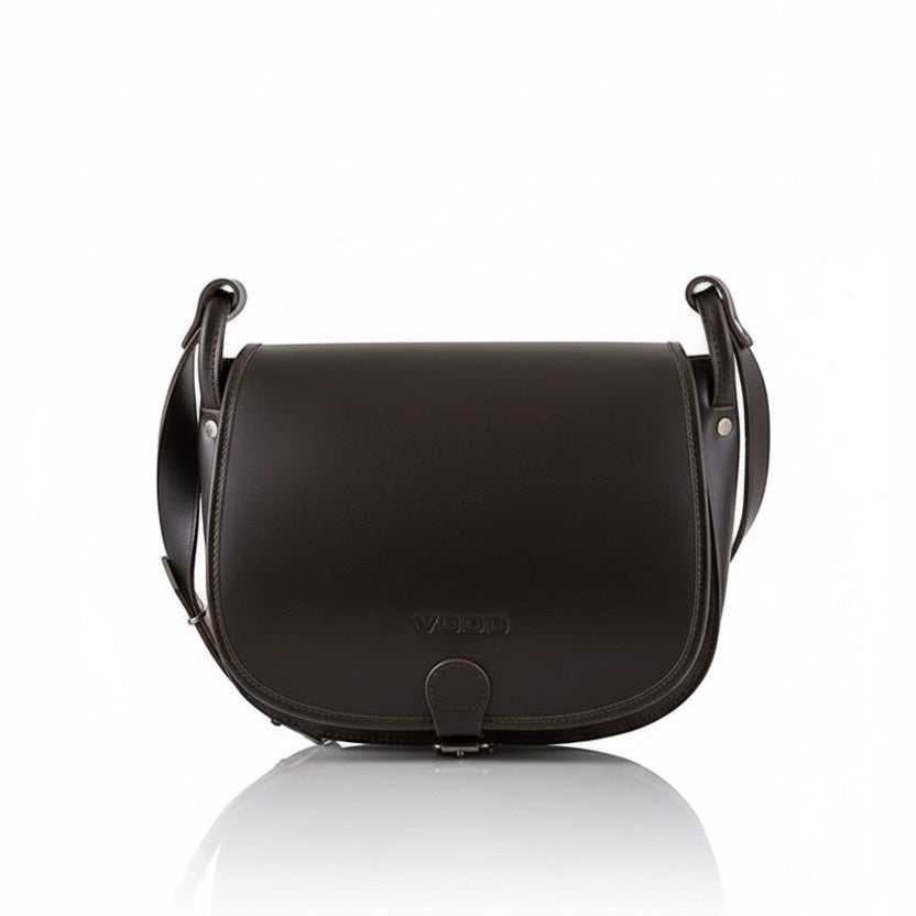 VOOC Vintage P27 Postbag in natural juchta leather with adjustable shoulder strap and spacious compartments, handmade and stylish.